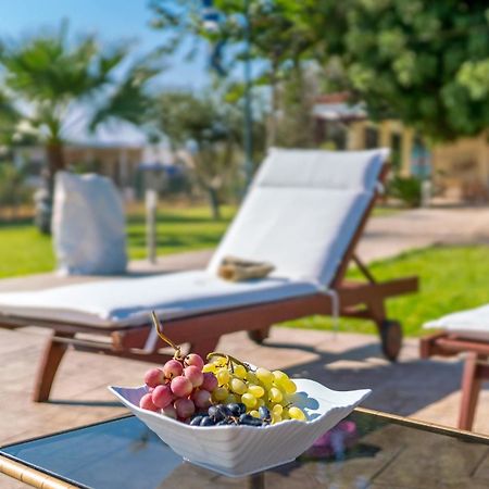 Maria'S Seaside Villa - House With 3 Rooms In Marathon, With Wonderful Exterior photo