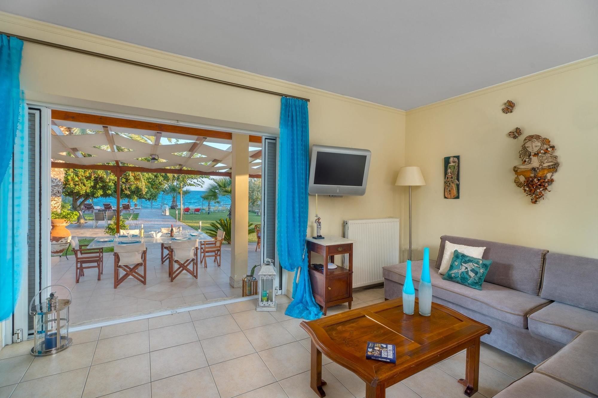 Maria'S Seaside Villa - House With 3 Rooms In Marathon, With Wonderful Exterior photo