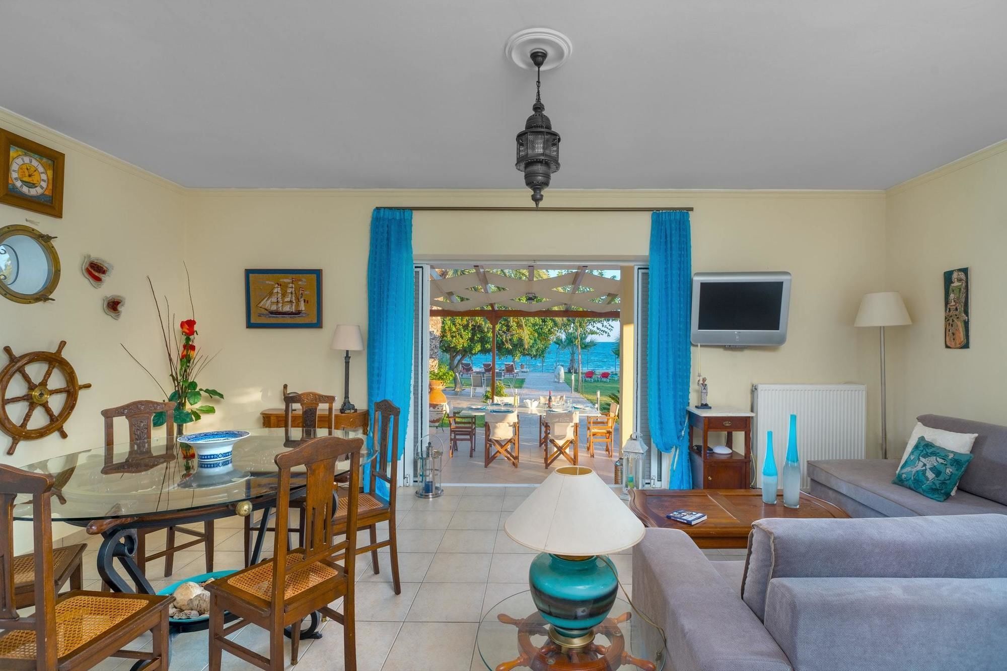 Maria'S Seaside Villa - House With 3 Rooms In Marathon, With Wonderful Exterior photo