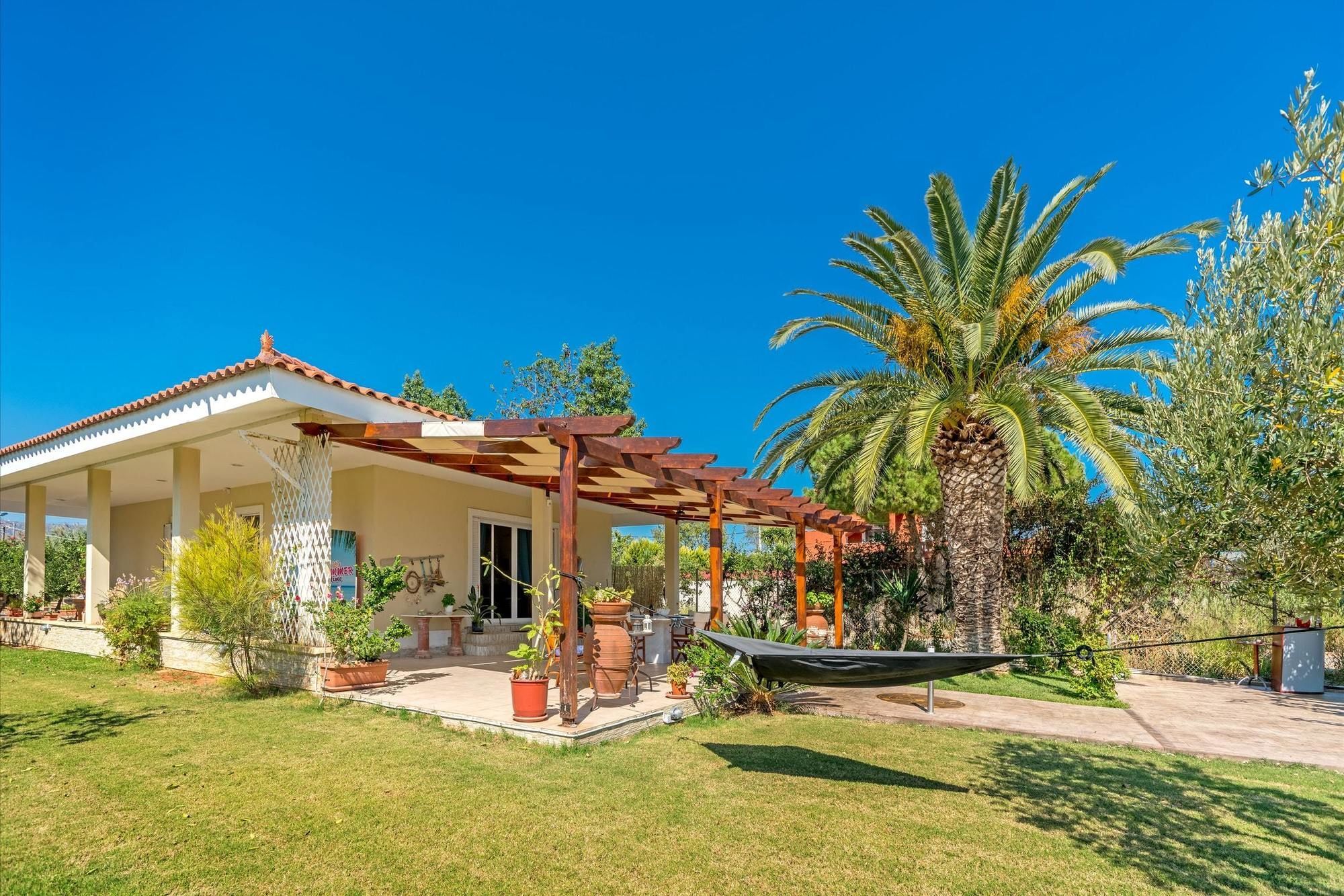 Maria'S Seaside Villa - House With 3 Rooms In Marathon, With Wonderful Exterior photo